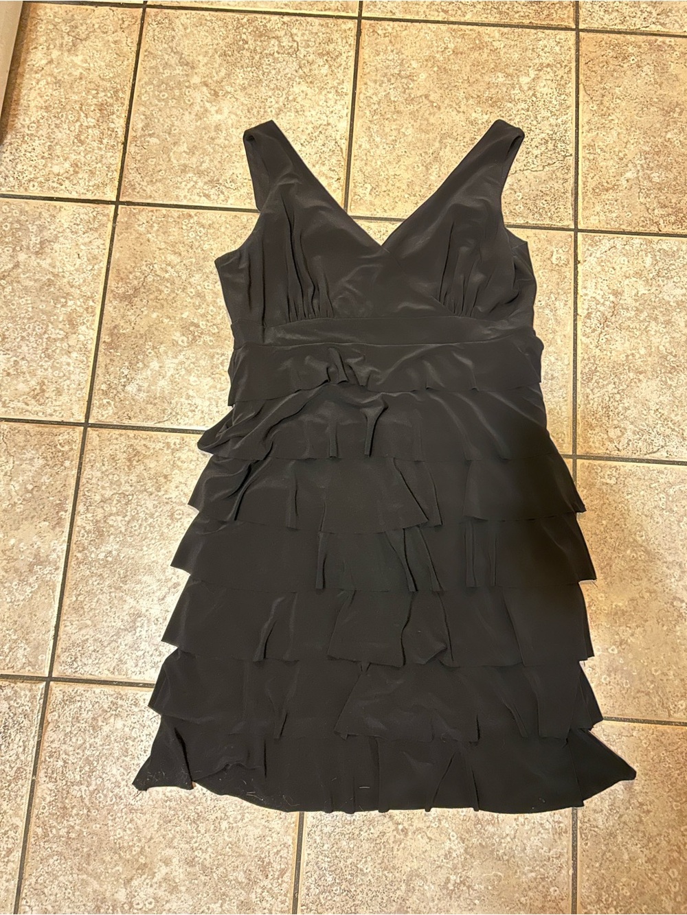 Frank Lyman Design Black Tiered V-Neck Mini Dress